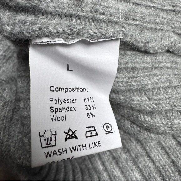 Cozy Gray Off-Shoulder Sweater Dress - Large - Picture 7 of 8